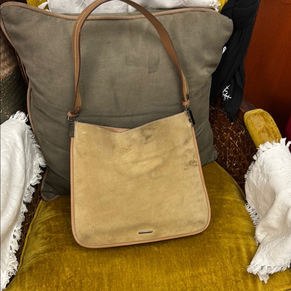 Gucci Tan Suede Shoulder Bag - Unisex
